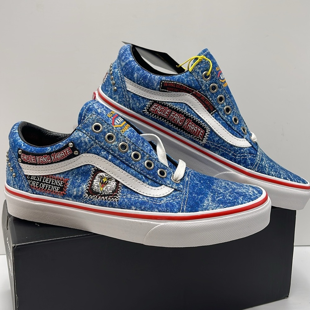 Vans WMNS Old Skool
Cobra Kai Multi/True White 
VNOA3WKT6GL Sneakers - Picture 7 of 16